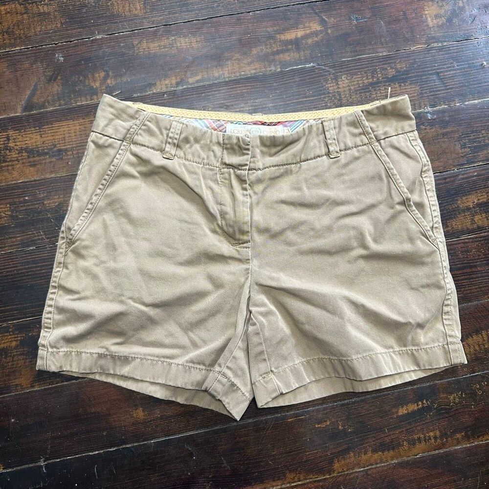 J Crew tan flat front size 4 vacationcore chino shorts